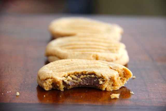 Nutella Stuffed Peanut Butter Cookies