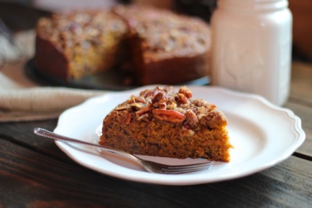 coffee cake with pecans