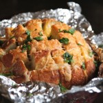 Garlic Cheddar Pull-Apart Bread