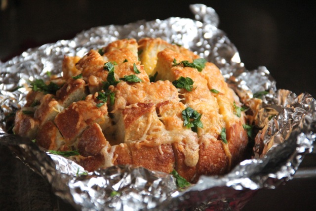 Cheddar Garlic Pull-Apart Bread via Alaska from Scratch