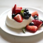 Vanilla Bean Panna Cotta with Summer Berries