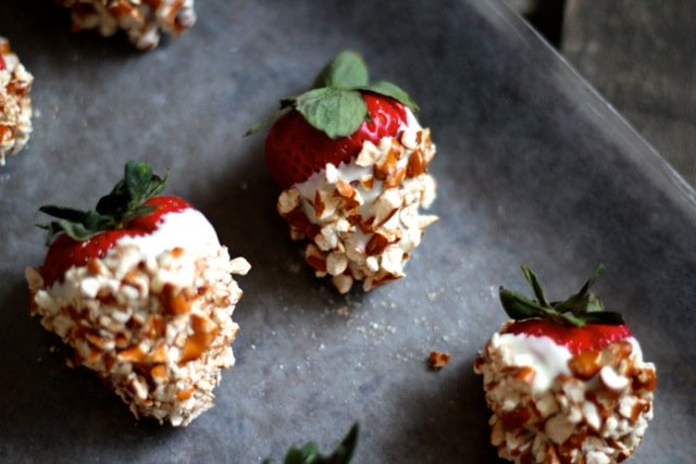 white chocolate strawberries